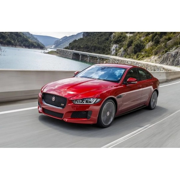 SUCATA JAGUAR XE 2017 - CARRO BATIDO PARA VENDA DE PEÇAS 