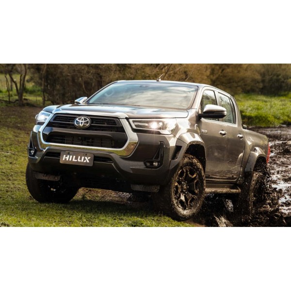 SUCATA HILUX 2024 - CARRO BATIDO PARA VENDA DE PEÇAS 