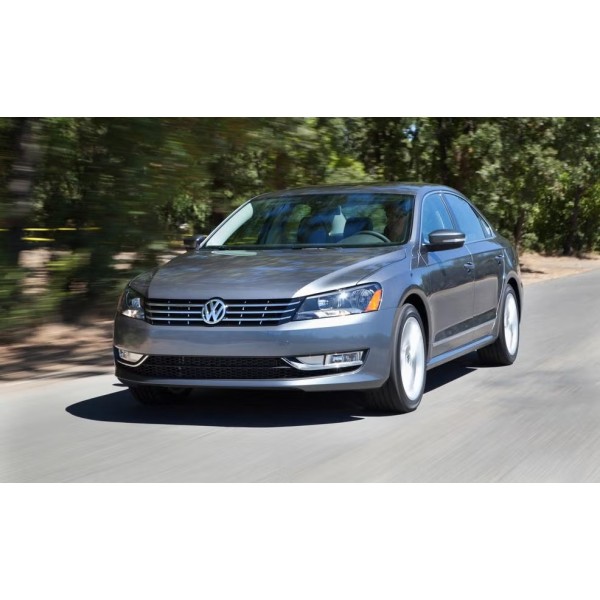 SUCATA PASSAT 2013 - CARRO  BATIDO PARA VENDA DE PEÇAS 