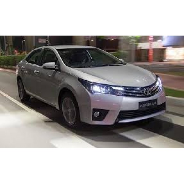 Sucata Corolla XEI 2015 - Carro batido para venda de peças